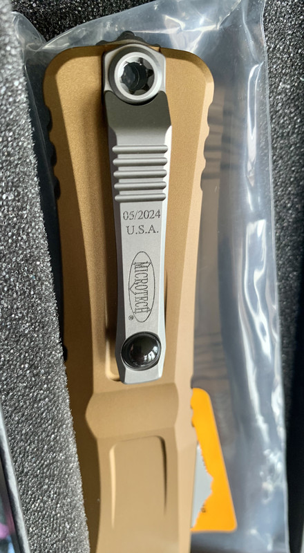 C84C7CD3-F32E-4FF4-AC7C-09B295C6C113