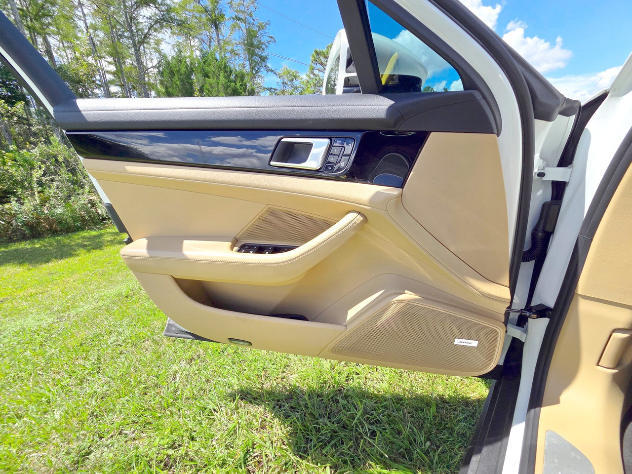 Vehicle thumbnail 23