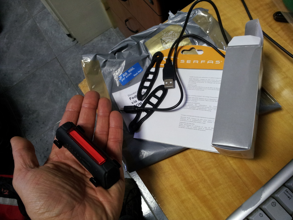 serfas_thunderbolt_tail_light