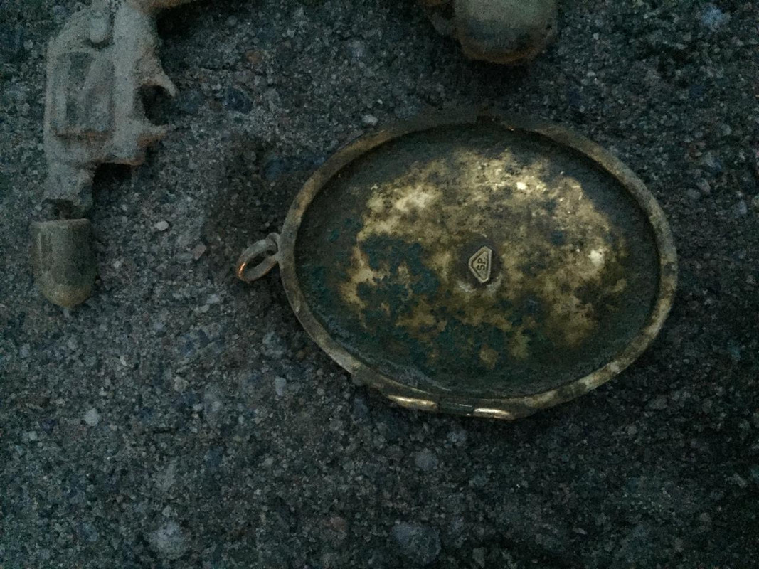 6D77A6E5-3EDC-4149-9B97-AC57819E8162