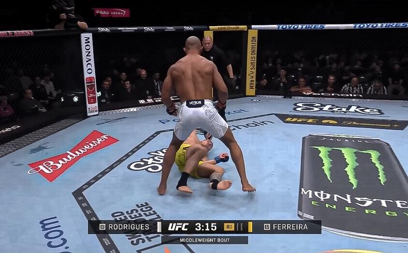 Грегъри Родригес нокаутира Бруно Ферейра