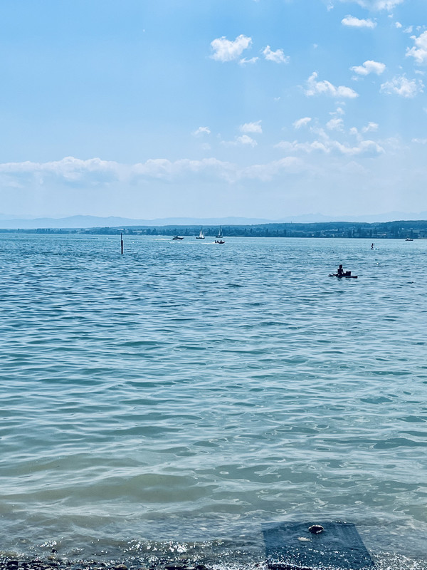 10A02FE0-9608-40FD-94CD-3F4B832794F4