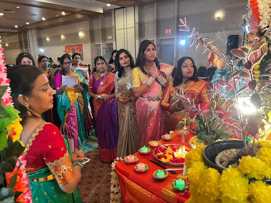 న్యూయార్కులోTTA ఆధ్వర్యంలో భారీ స్థాయిలో బతుకమ్మ వేడుకలు చిత్రాలు న్యూయార్కులోTTA ఆధ్వర్యంలో భారీ స్థాయిలో బతుకమ్మ వేడుకలు చిత్రాలు