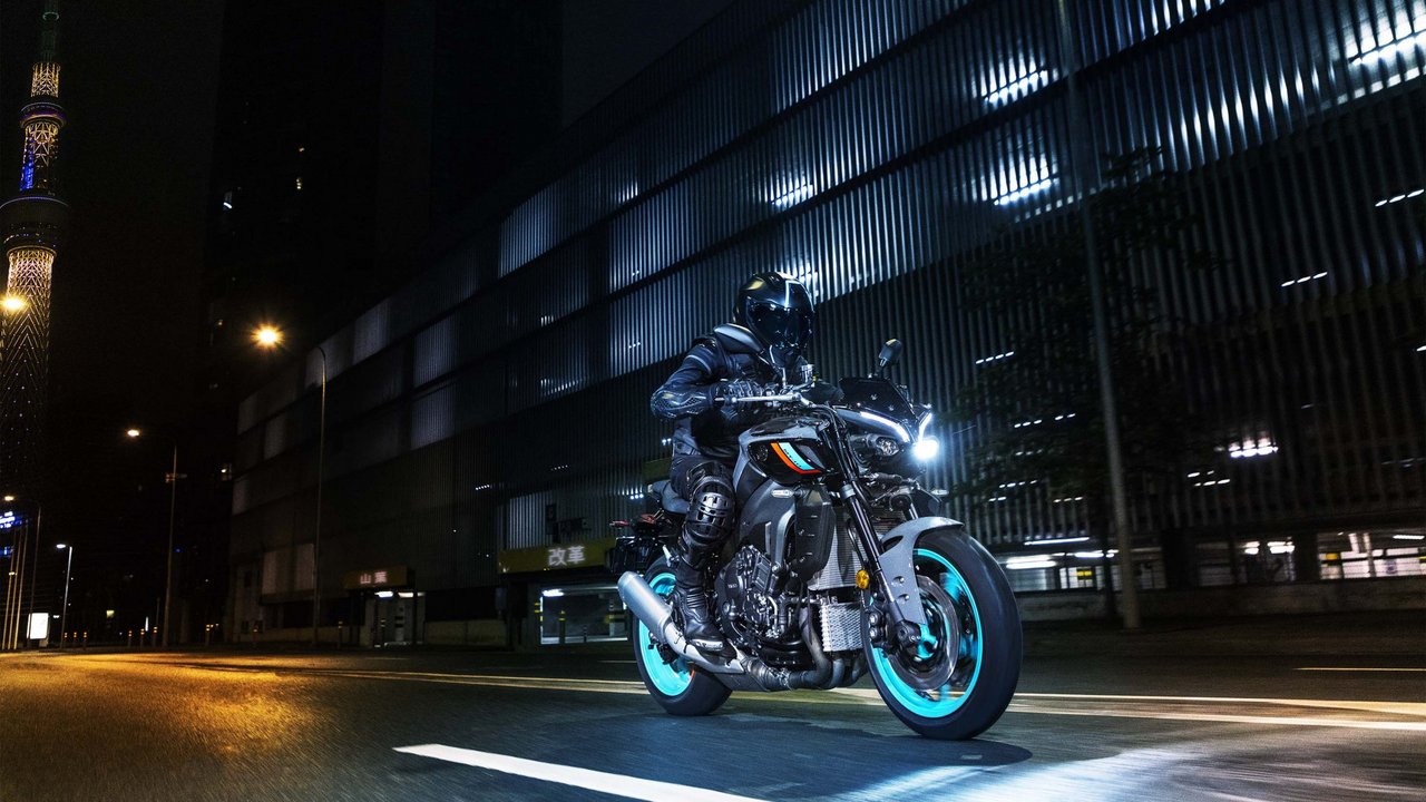 Нейкед Yamaha MT-10 2022