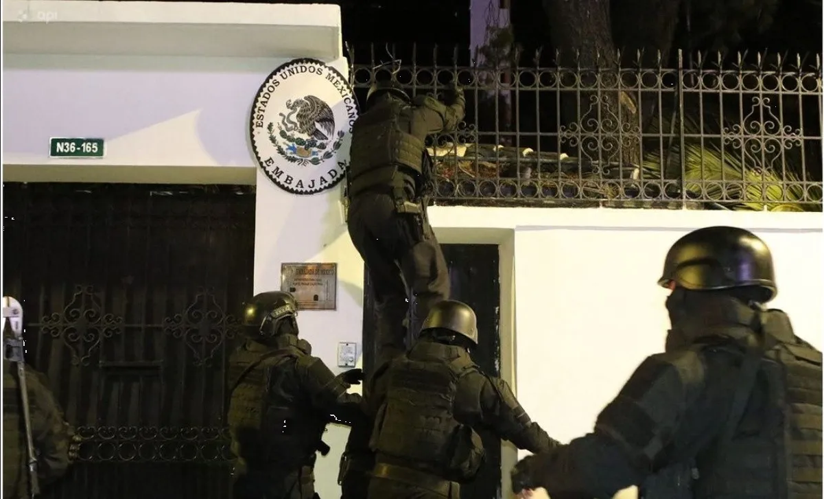 Condenan asalto a embajada de México en Ecuador: UE, Noruega y España