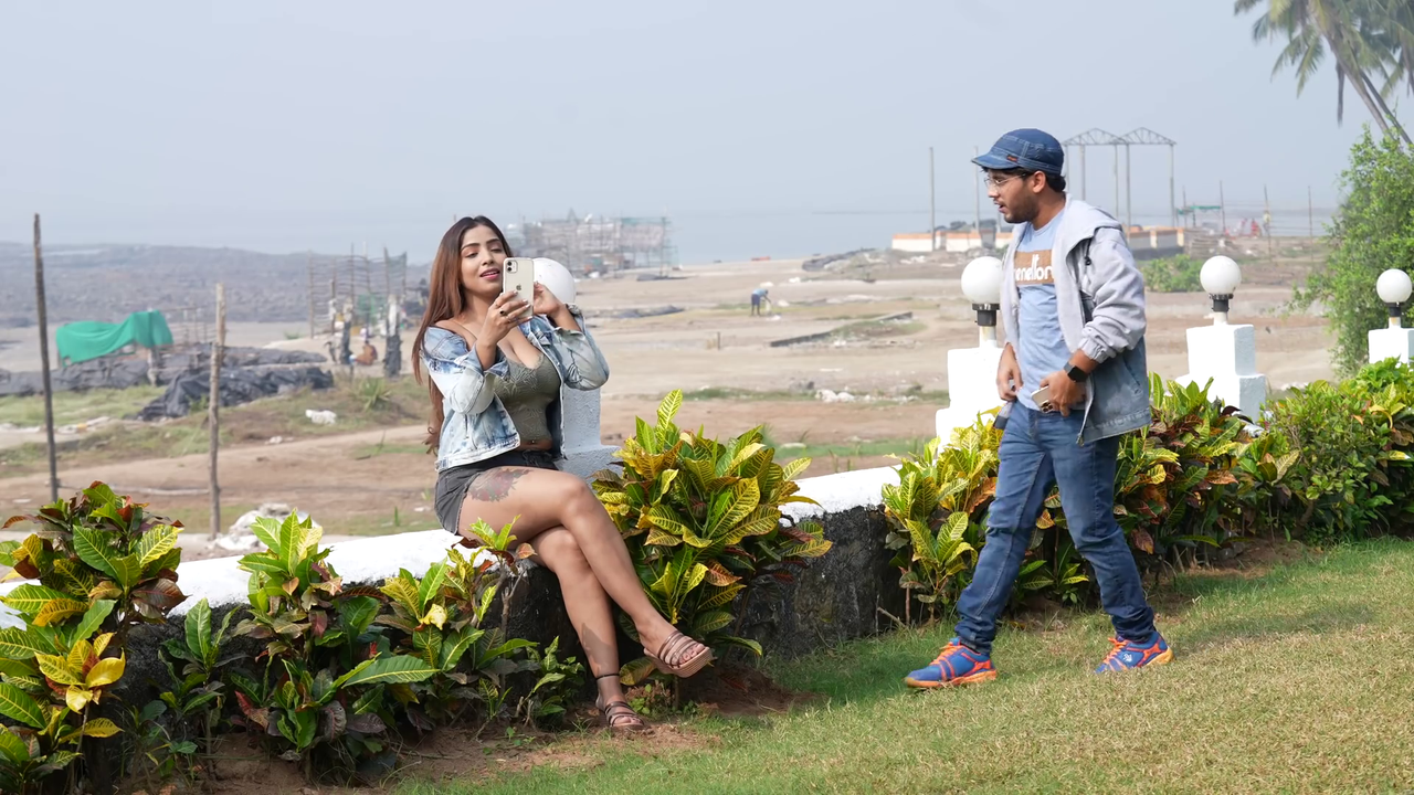 Ayushi Jaiswal (Bebo) Hot Prank 4K 1080p