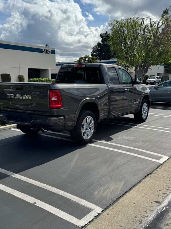 Vehicle thumbnail 12