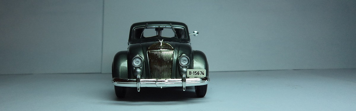 Chrysler Airflow Sedan (1)