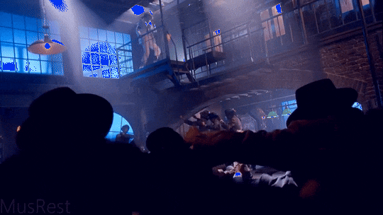 https://i.postimg.cc/qBnt80Kd/ezgif-com-effects-2.gif