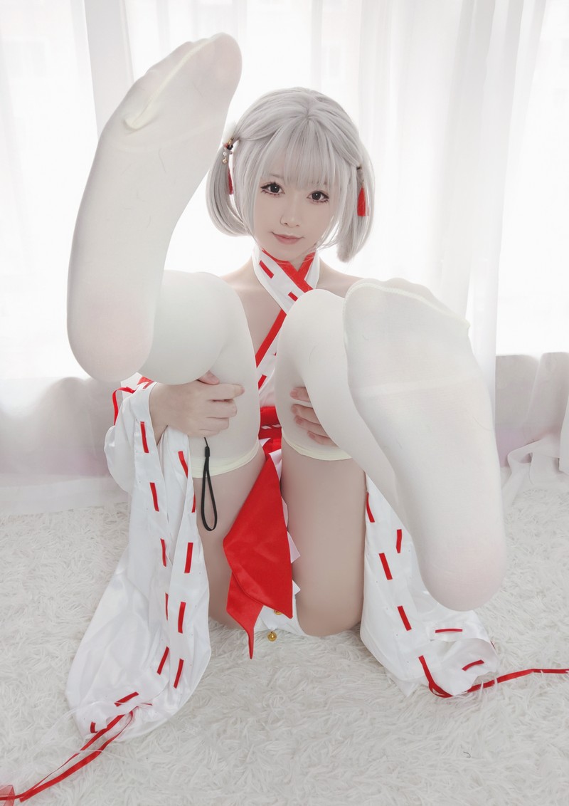 Asagiriai（愛ちゃん）巫女服自拍写真图集 40P 高清美图合集 (150MB)插图1