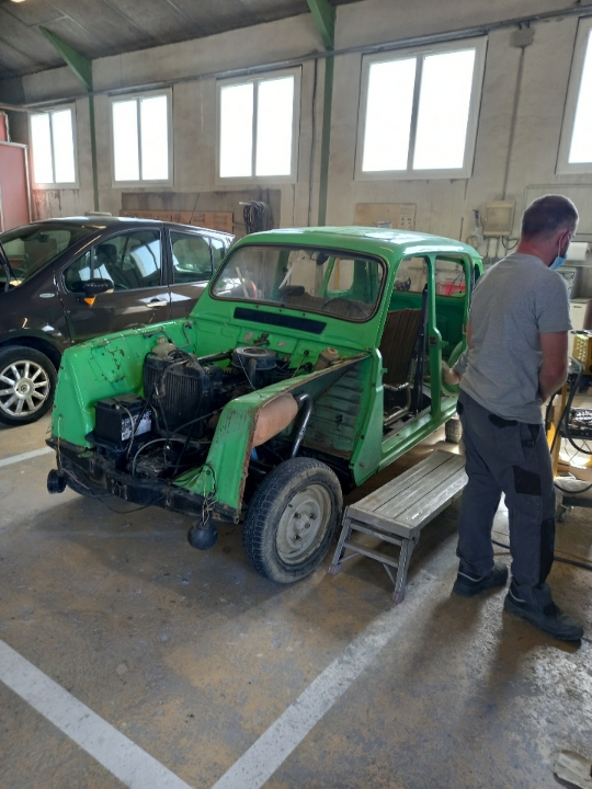 31959B33-97ED-41E5-A125-5F7DEB6098E4