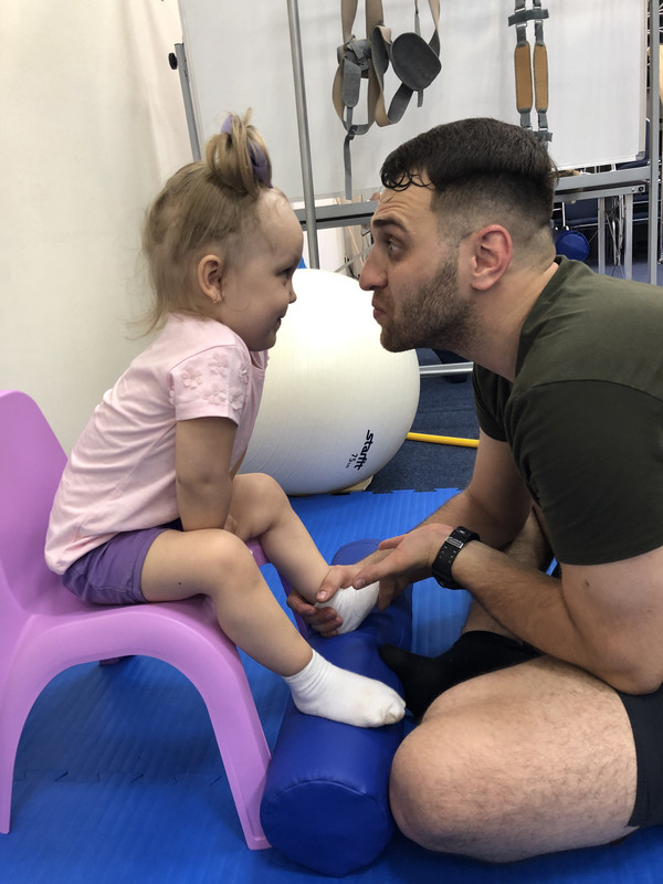 EDA335F8-3A4F-4EF7-8F9B-73EDEEDF19E8