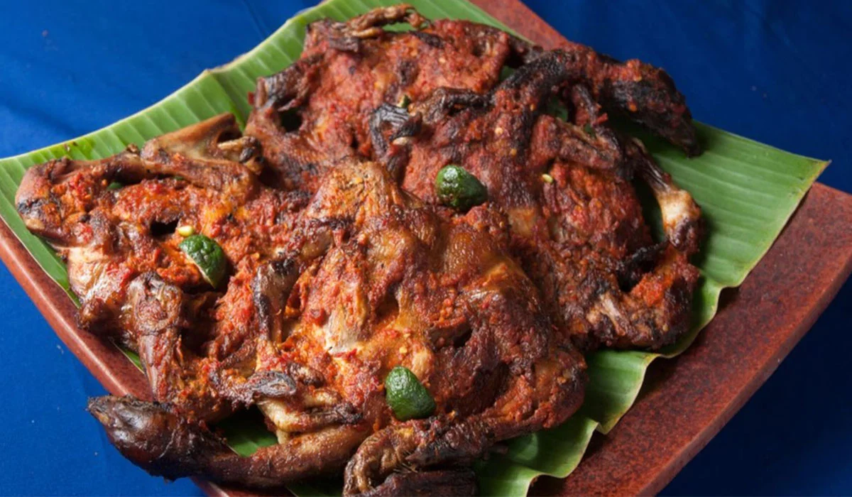 Ayam Taliwang: Sensasi Pedas Lombok yang Tak Terlupakan