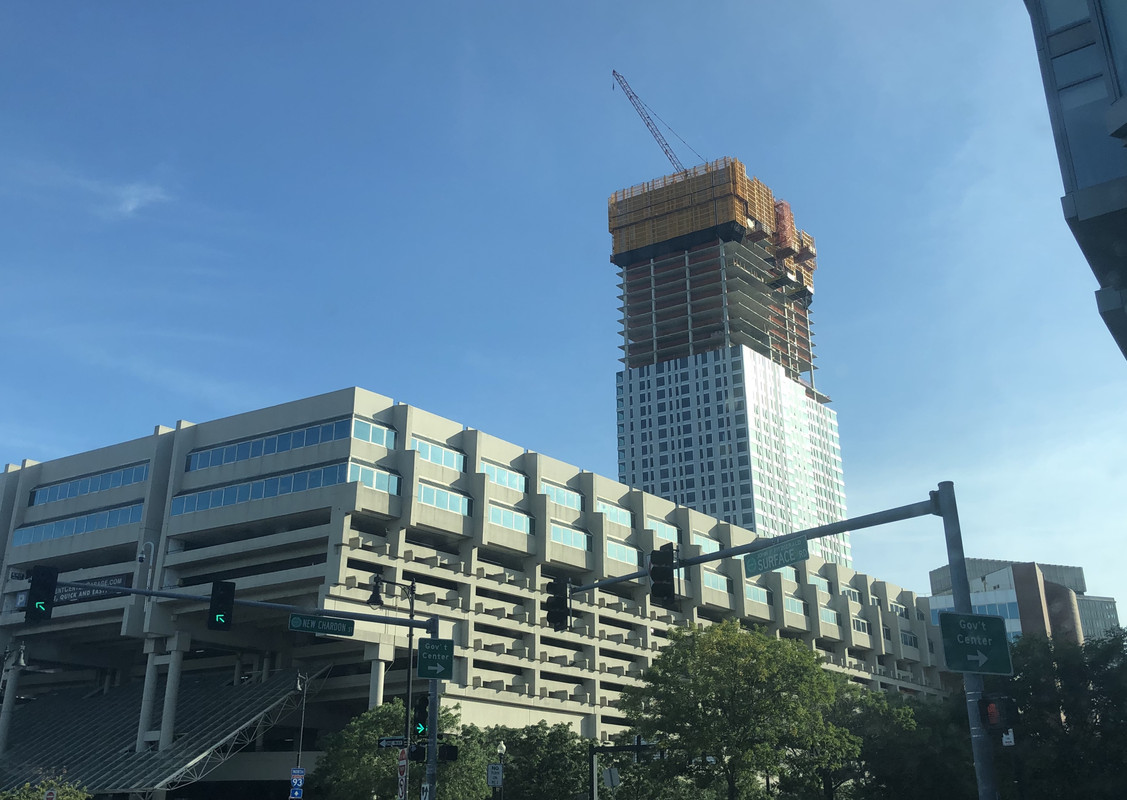 14E27C21-8D25-425E-AC61-5DFA1F9586D6