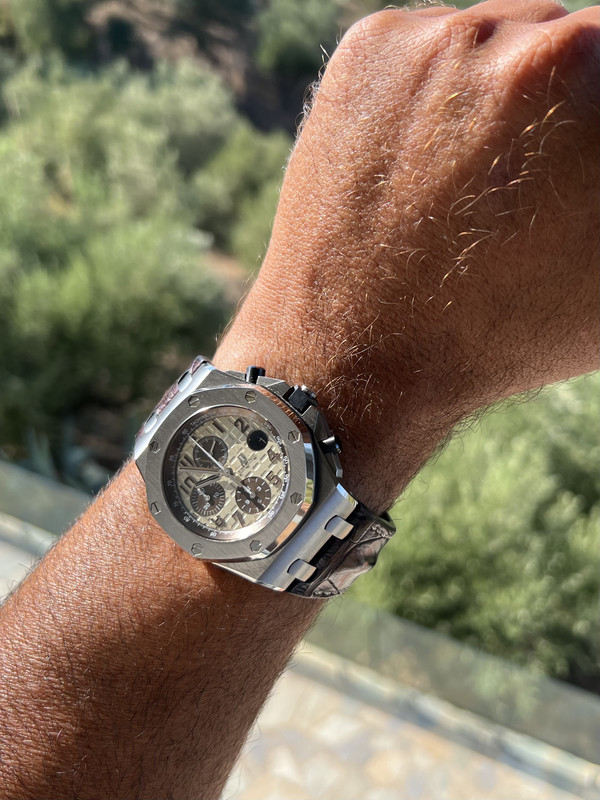 2AAE3801-2DFF-49C1-8F76-125646BBF5FA