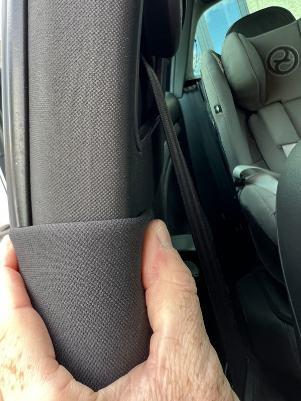 FF9156DF-3C93-4EBB-A702-9D0A3DD729BB