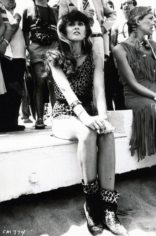 Caroline_Munro_b81