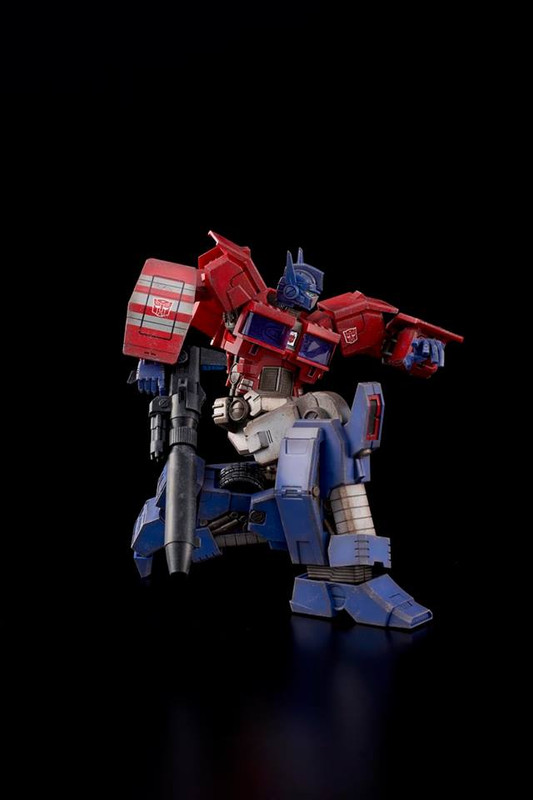Furai-Action-IDW-Optimus-Prime-05
