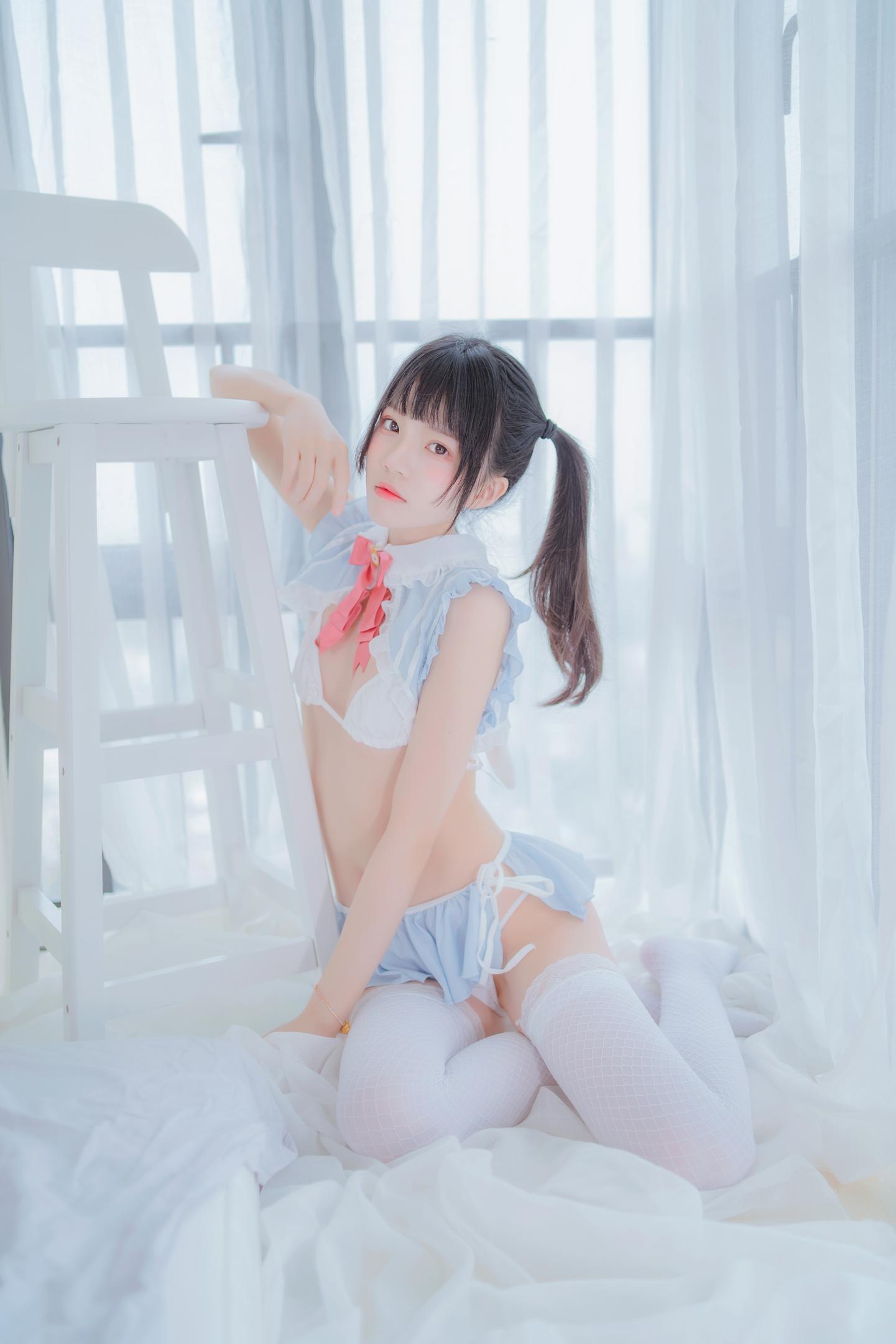 桜桃喵 NO.070 爱丽丝的兔子 35