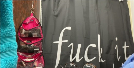 [Image: Voyeur49305100634.jpg]