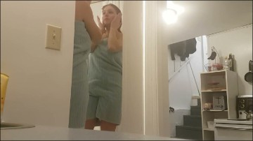 [Image: Dressing82076515175020260428.jpg]