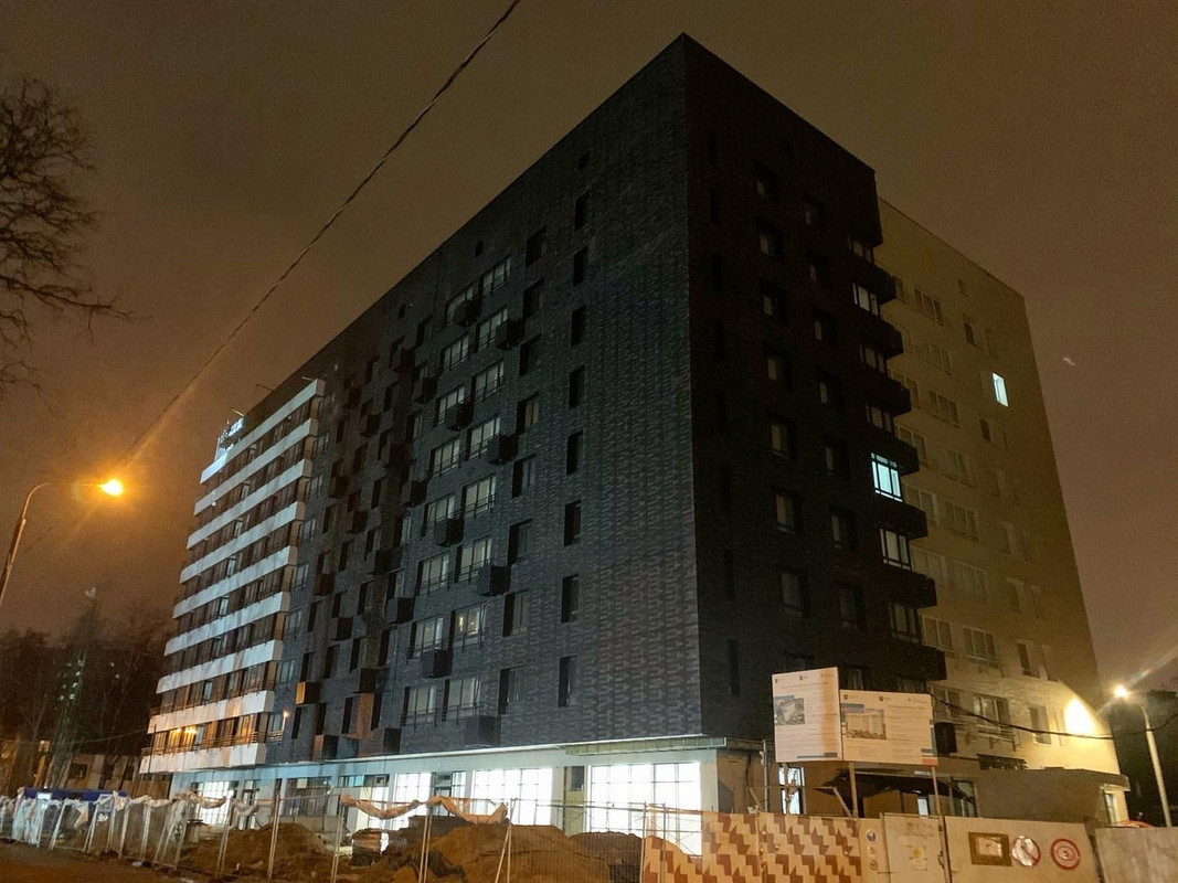 черное озеро