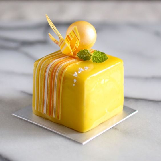 yellowmangocake.jpg