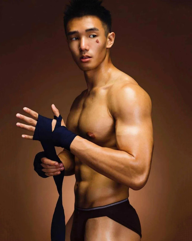 Photo by Chinese hunks 全球華男 on September 12, 2023.