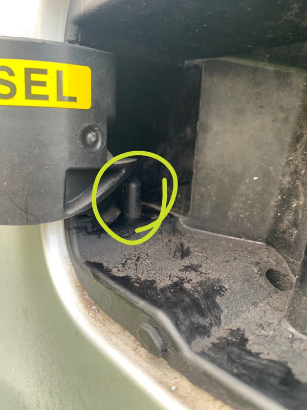 85F9C28C-060D-4C40-AF8B-B109C5F7C832