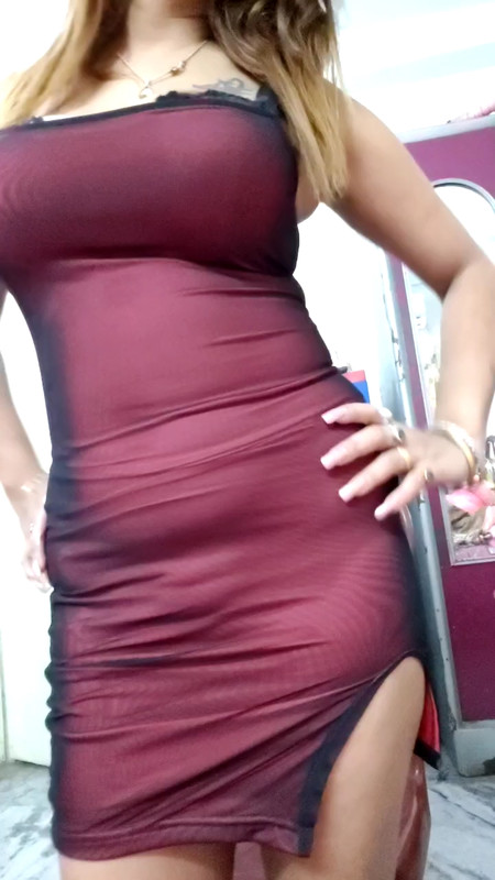 Srimoyee Mukherjee _ Tango Hot Live.mp4_snapshot_05.00.472