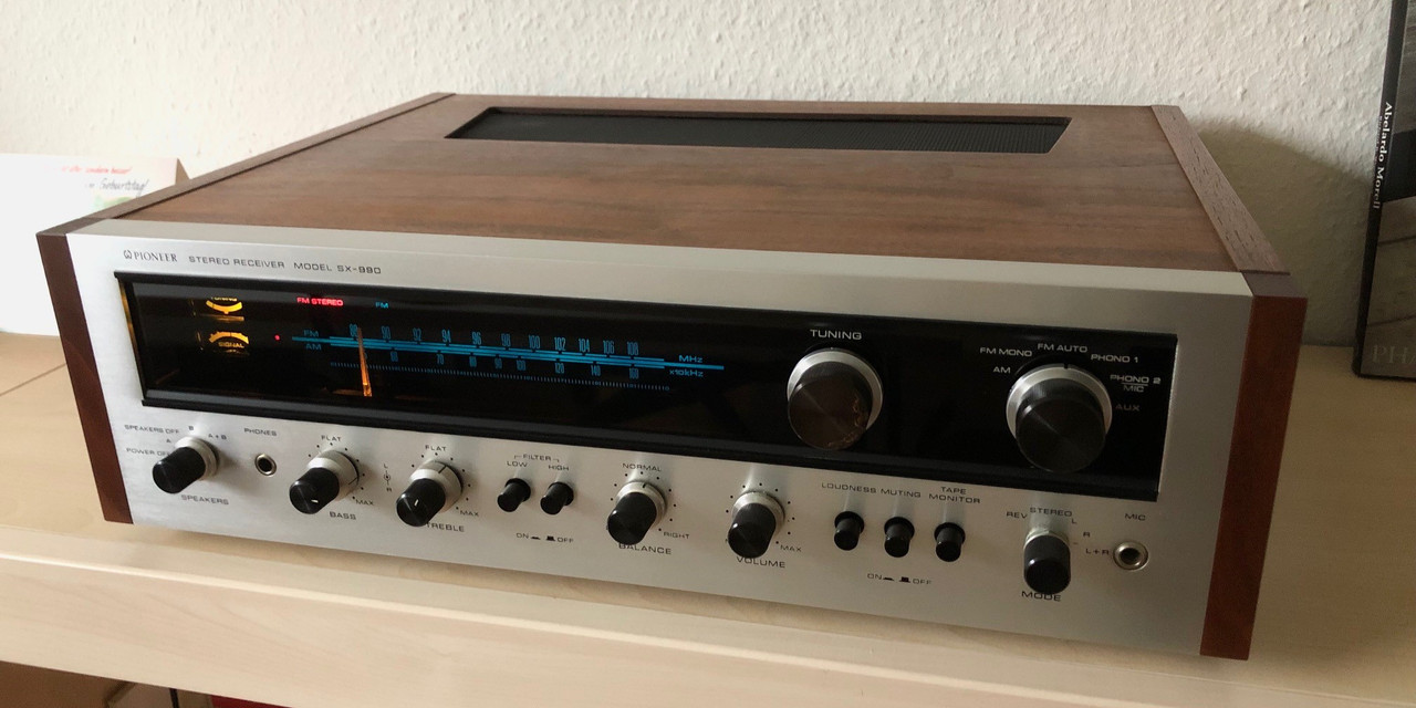 [Bild: Pioneer-SX-990.jpg]