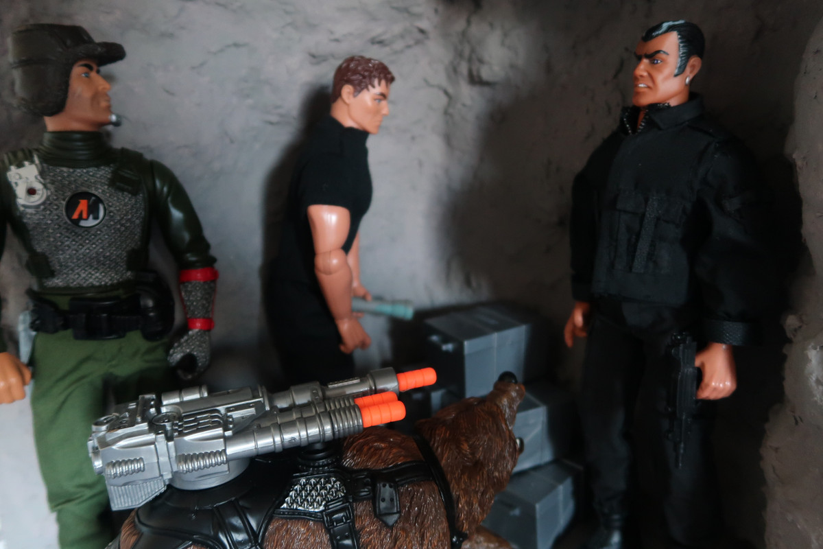 Smugglers caught checking their stolen loot by Action Man and his grizzly bear. D39-D8-F9-E-6-FC2-46-C5-9245-392231-EC5080