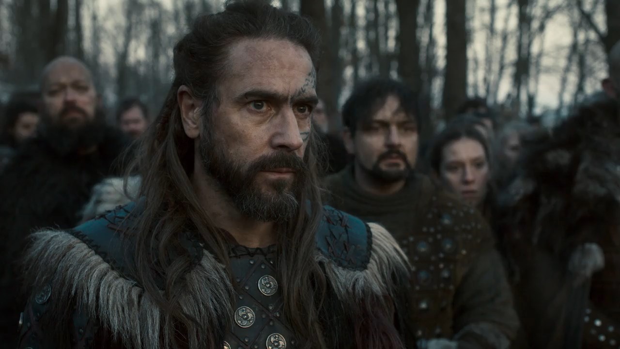 The Last Kingdom (2018) Season 3 [Hindi + English] WebRip 480p 720p ESub - Complete Screenshot