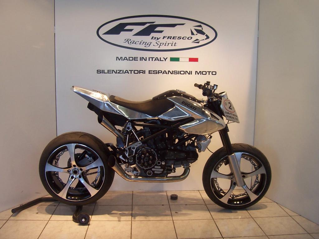 Ducati_Hypermotard_Special