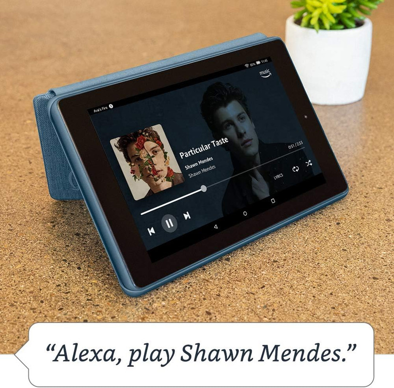Tableta Amazon Fire 7 mostrando su pantalla IPS y diseño.