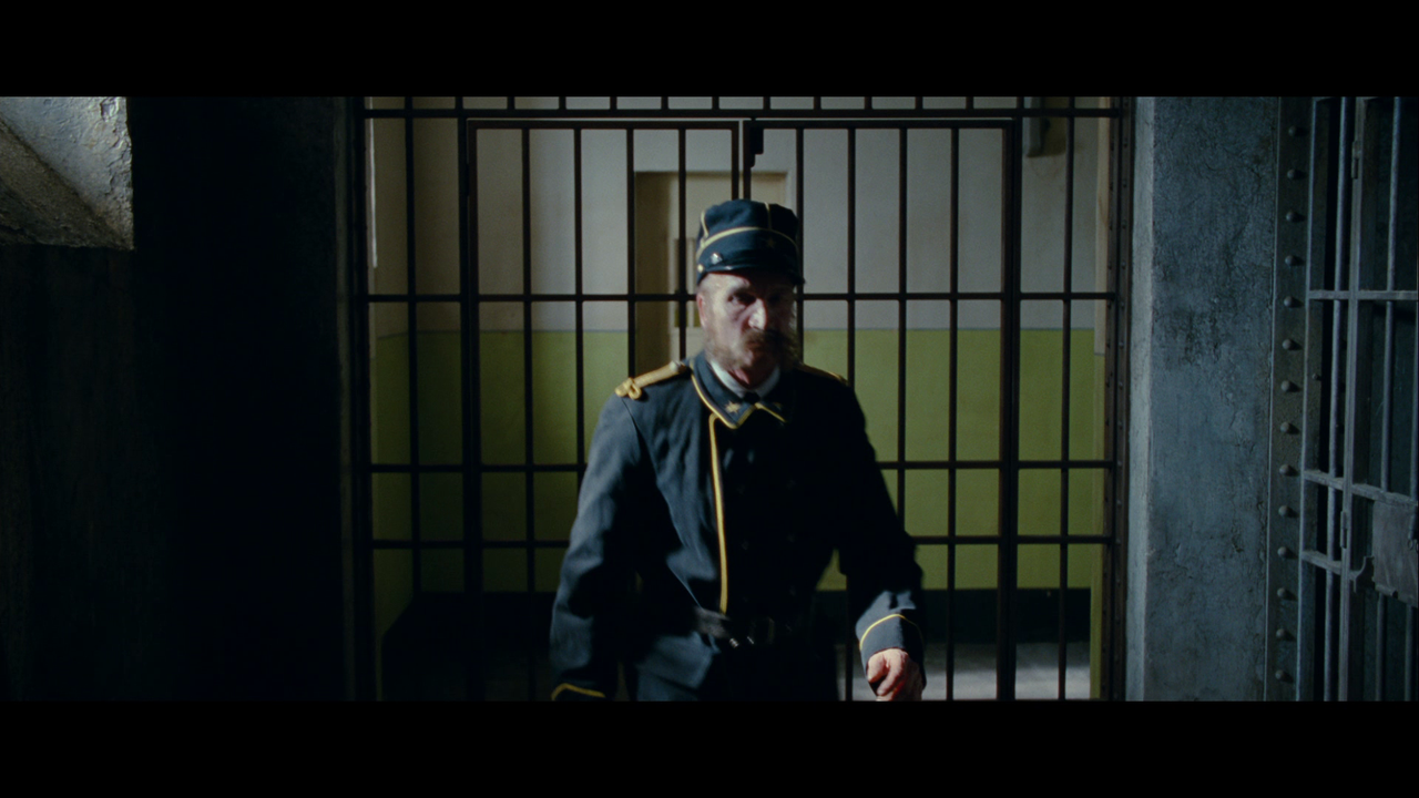 vlcsnap-2024-04-11-18h24m55s757