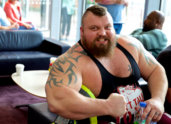 Еди Хол за първата си ММА битка: Обещаха ми 20 милиона долара, но не видях и пени