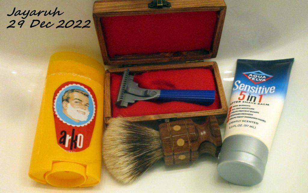 [Image: sos221229.jpg]