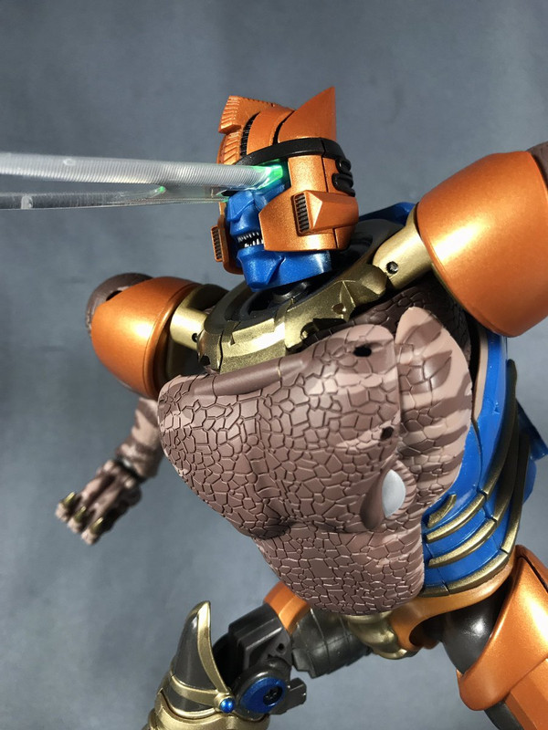 Masterpiece-Dinobot-23