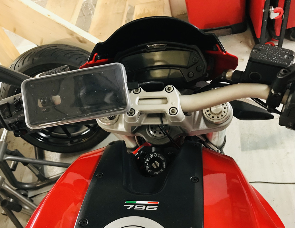 31AC0F28-A672-4600-8C91-5862DECE0419