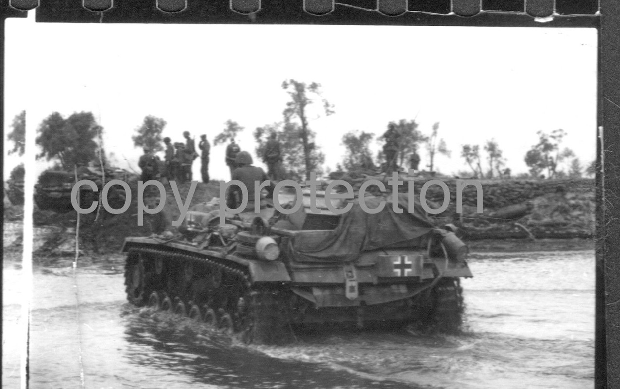 Orig. Fotos Sturmgeschütz III lang Tarnanstrich 1943 Kontaktabzu