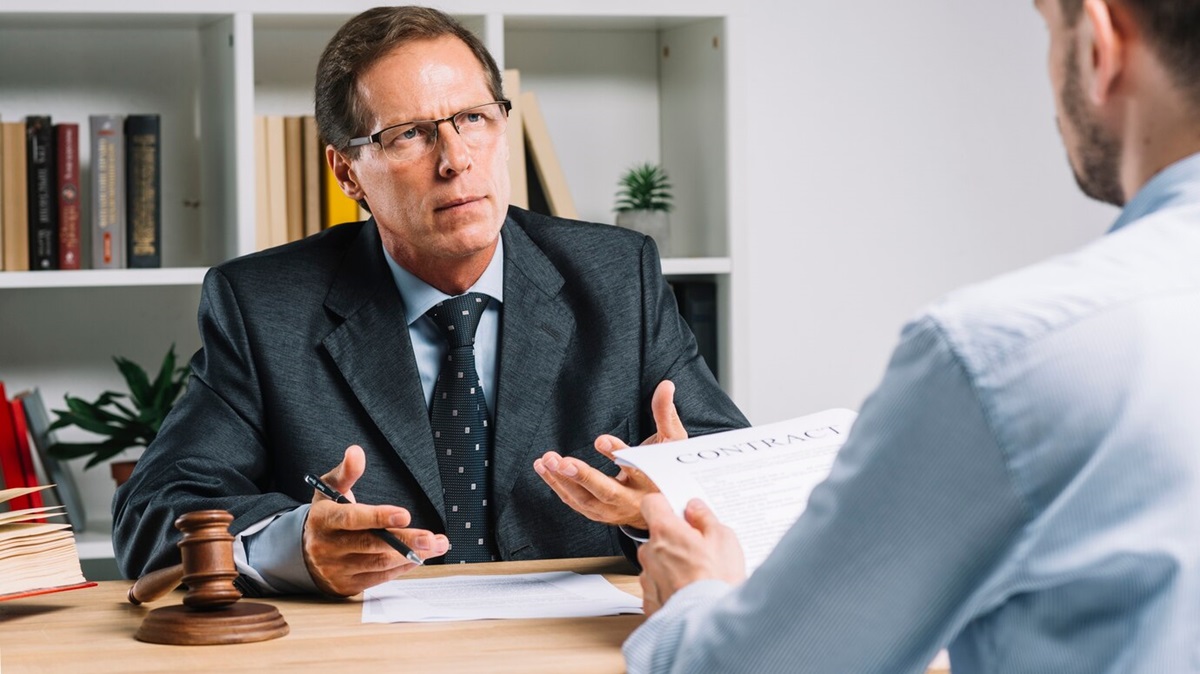 divorce-lawyer