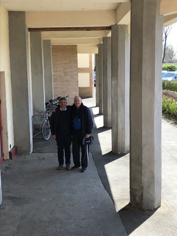 E79A7CCF-0FEC-4D2B-AF87-CADC4D39291F