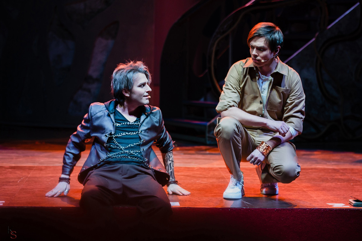 37E4304B-0AAD-4D0F-9532-969A5C21CCA0