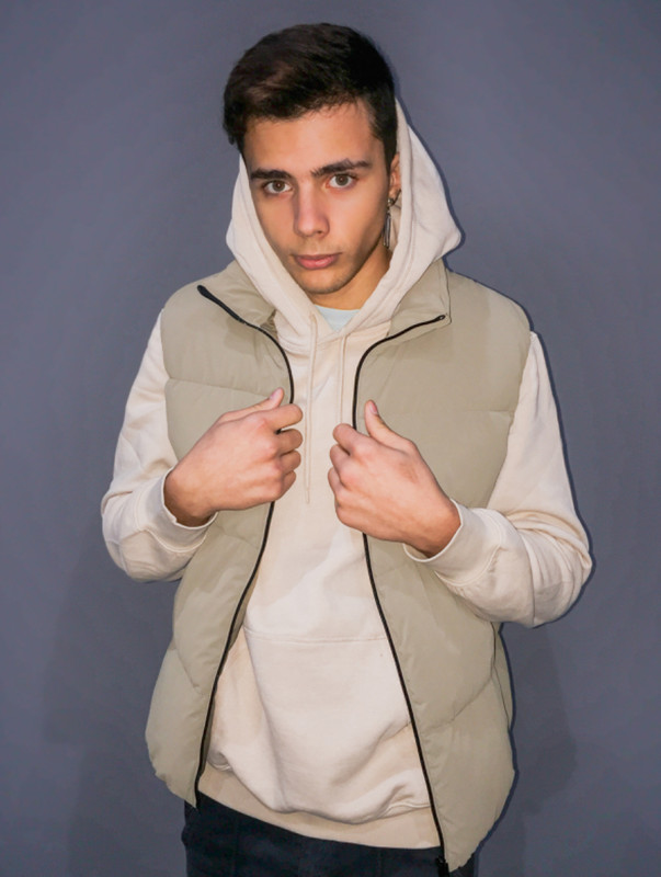 F0D14D69-8FC8-4A1A-B373-5E1A3CACFAC2