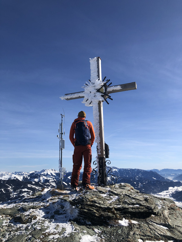 6E03D012-EBE7-4443-B4DC-8243E93E146C