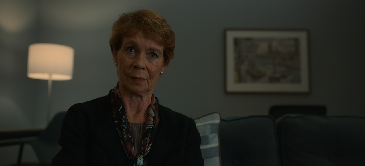 The.Diplomat.S02E02.St.Paul's.2160p.10bit.NF.WEB-DL.DDP5.1.HEVC-Vyndros.mkv_snapshot_20.16_[2025.08.