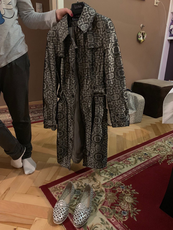 E6E33341-D18C-42B3-99DA-DCCA97289737