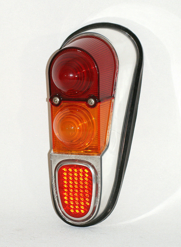 Cabochon-de-feu-arrière-chromé-RENAULT-R4