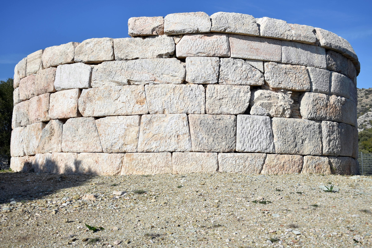 Ταφικό Μνημείο (8)